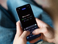 Veštačka inteligencija MENJA naš mozak, a evo i na koji način