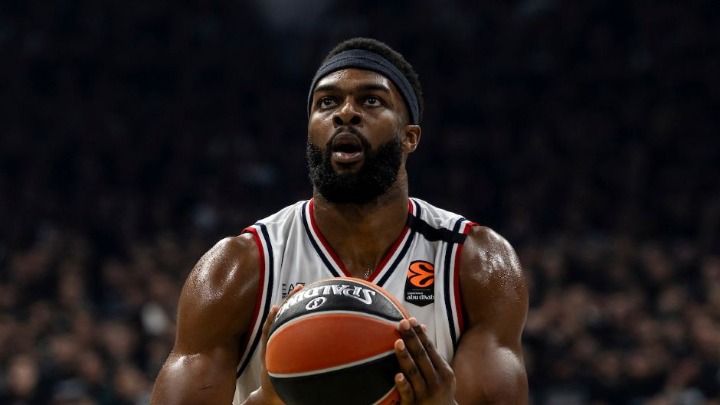 BIZARNO: Centar evroligaša se povredio u SVLAČIONICI