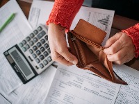 Glavobolja i udarci po džepu: Nova poskupljenja u 2026.