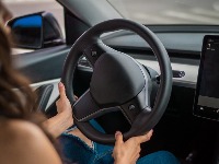 Ovaj predmet u automobilu je prljaviji od daske za WC šolju: Leglo bakterija 