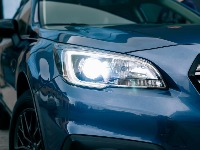 Menjaju se dnevna svetla na vozilima: Šta nova odluka znači za vozače i proizvođače