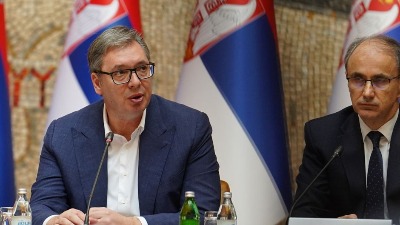 Vučić se obratio svim direktorima JP u Srbiji: Platite sve račune toplanama, ne igrajte se s tim