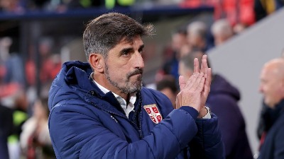 Paunović hrabri sebe lažnom nadom