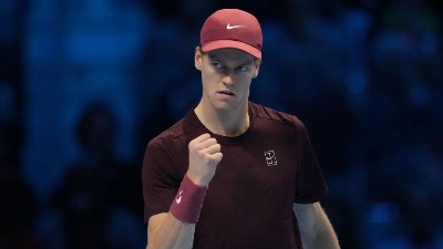 Siner srušio Alkaraza i odbranio Torino!