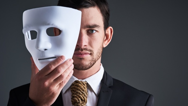 NAJVEĆA LAŽ koju horoskopski znaci uvek govore ljudima: Nikad ne bi priznali svoju slabost