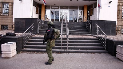 HAOS na suđenju Vračarcima: Okrivljeni se sukobili sa sudijom