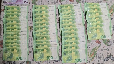 Falsifikatorima nađeno 150.000 evra: Detalji velikog hapšenja (FOTO)