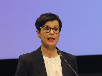 Licemerje Marte Kos: Politika EU prema Srbiji politika "štapa i šargarepe"