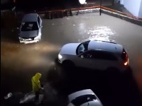 Stravično nevreme pogodilo Crnu Goru: Bujica odnela most u Kolašinu (VIDEO)