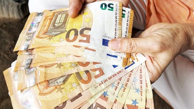 OVA 3 znaka će imati para kao blata u decembru: Smeši im se finansijsko obilje 