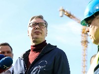 Francuski radio: Vlast Aleksandra Vučića počela je da se ljulja