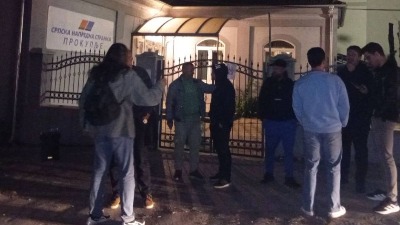 Skup ispred SNS u Prokuplju: Tu smo zbog Dijane (FOTO)