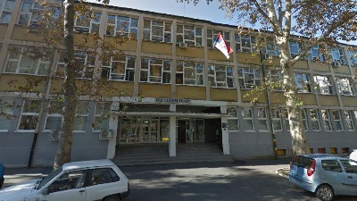 Učenici Sportske gimnazije napadnuti dimnim bombama: Maskirane osobe dovele u opasnost skoro 400 đaka