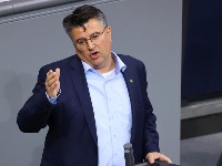 "Marija Zdravković mi je rekla da ne vređam predsednika Vučića i prekinula sednicu": Poslanik Bundestaga o burnom sastanku u Skupštini