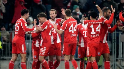 Bajern gubio 0:2 pa pobedio Frajburg 6:2