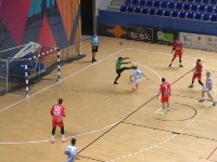 Start golmana ZA ZATVOR: Uznemirujuća scena na rukometnom meču (VIDEO)