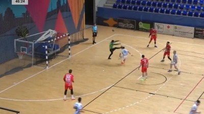 Start golmana ZA ZATVOR: Uznemirujuća scena na rukometnom meču (VIDEO)