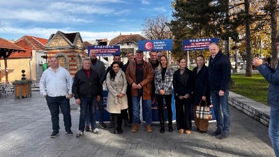 Đilas u Mionici: Ljudi ne mogu da izdrže, jedan od načina sa se privede kraju jesu izbori u Mionici