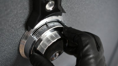 SEFOVI ISPARILI IZ FIRME Policija na nogama zbog pljačke na Pančevačkom putu