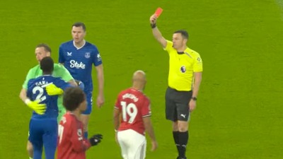 Skandal u Mančesteru: Gana Gej dobio crveni karton zbog šamaranja saigrača! (VIDEO)