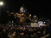 Skup solidarnosti sa N1 ispred Skupštine: Prisutni i novinari Informera (FOTO/VIDEO)