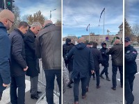 Poslanici SRCA kroz Ćacilend krenuli na sednicu, policija intervenisala: Guranje, rasprava i psovke (VIDEO)