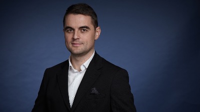 Petrović (SRCE): Koga obmanjuju Brnabić i Mesarović?