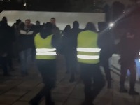 "Iz ‘ćacilenda’ su kao horda krenuli ka nama“: Poslanice NPS napadnute posle skupštinske sednice (VIDEO)