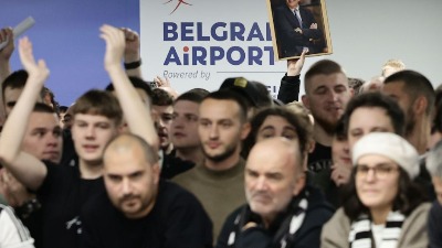 Skandalozna pesma Grobara na dočeku Željka Obradovića (VIDEO)