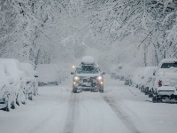 Ovih 12 stvari morate da imate u automobilu tokom ZIME 