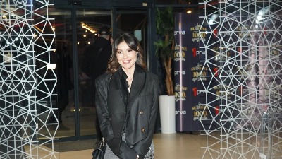 "Zahvalna što sam HRIŠĆANKA": Dragana Mićalović objavila fotku ispred MANASTIRA i pokazala POSNI RUČAK koji joj je mama poslala (FOTO)