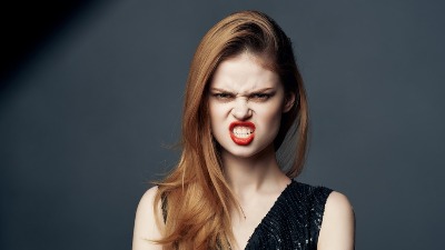 Ova 4 znaka će vam "zabiti nož u leđa", a neće ni trepnuti: Čuvajte se - ne biraju sredstva na putu do cilja 