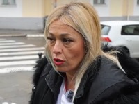 Odbila da ide na miting, pa dobila otkaz SMS-om