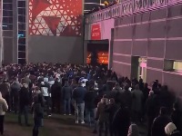 "Izlazite napolje!" Grobari skandirali igračima Partizana (VIDEO)