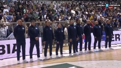 Navijači BiH zviždali himni Srbije, pa sramotno skandirali (VIDEO)
