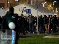 "Šutirali su me i šamarali maskirani ljudi u Ćacilendu": Potresna ispovest Marije, koju su nepoznate osobe otele i odvele u Pionirski park (VIDEO)