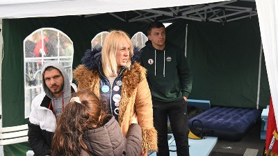 Puni se Ćacilend, trešti muzika - Dijana Hrka: Sve zavisi od policije