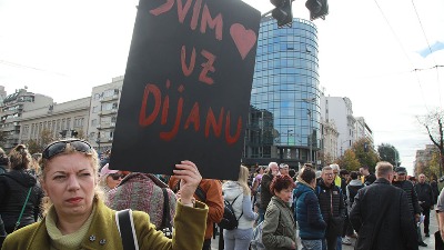 Studenti FDU o izveštavanju RTS-a o događajima ispred Skupštine: Kada ćete shvatiti da niste svete krave?