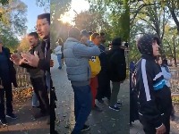 Romi došli na SNS skup - PREVARILI ih za dnevnice (VIDEO)