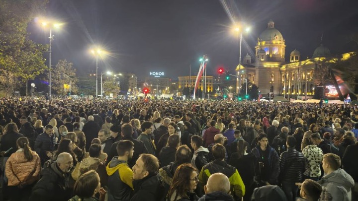 (UŽIVO) MUP: 47.500 ljudi u Ćacilendu; 2.600 ljudi kao podrška Dijani Hrki - SNS-ovci napuštaju skup (FOTO, VIDEO)