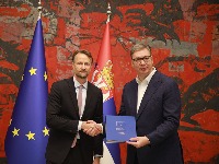 Fon Bekerat: Želeli smo Vučića na samitu, bez reformi nema klastera