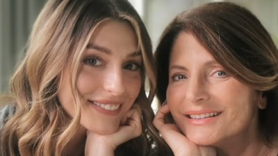 Branka Pujić danas slavi 62. rođendan, a Anđela Jovanović joj uputila emotivnu čestitku: "Najbolja i najnežnija mama i baka na svetu"