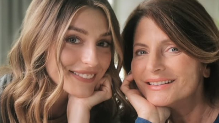Branka Pujić danas slavi 62. rođendan, a Anđela Jovanović joj uputila emotivnu čestitku: "Najbolja i najnežnija mama i baka na svetu"