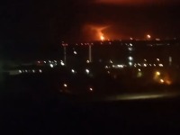 Rafinerija Lukoila u PLAMENU: Haos nakon napada ukrajinskih dronova (VIDEO)