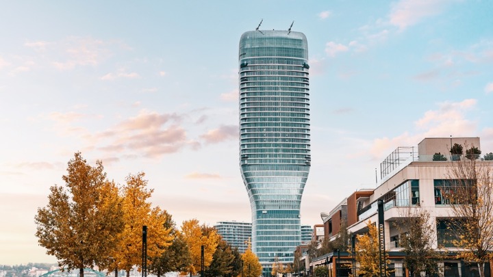 "NOVI BLAM ĆACIJA": Na Kuli Beograd uhvaćena greška zbog koje se Srbi hvataju za glavu (VIDEO) 