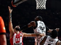 Partizan stao u finišu: Olimpijakos iščupao pobedu