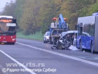 Auto prešao u suprotnu traku, pa se sudario s autobusom: Detalji nesreće kod Umke