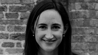 UMRLA Sofi Kinsela, autorka čuvenog serijala „Kupoholičarka"