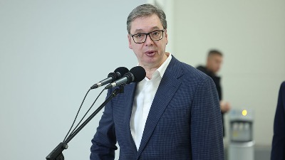 Vučić stigao u Abu Dabi: Želim da Srbija bude poput UAE