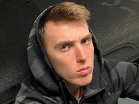 "Smrdi mi iz toaleta, nosim kapu i jaknu u sobi jer prozori ne dihtuju": Influenser žestoko o stanovima u Beogradu na vodi